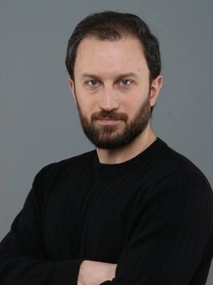 A. Erkan AKAY