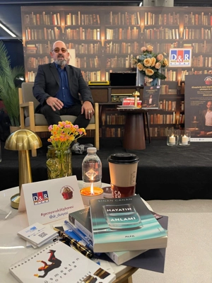 Kültür Programları: Gece Yarısı Kütüphanesi’nde Sinan Canan